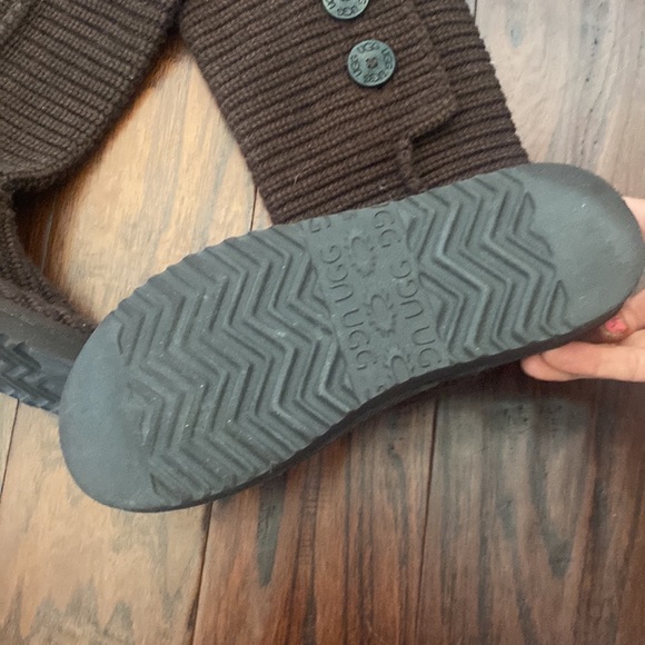 Sweater knit uggs - Picture 2 of 2